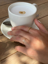 Load image into Gallery viewer, Casablanca Chain Ring